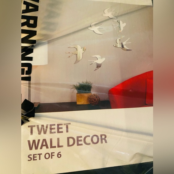 BNIB Umbra Tweet wall decor 🪽 - Picture 4 of 4